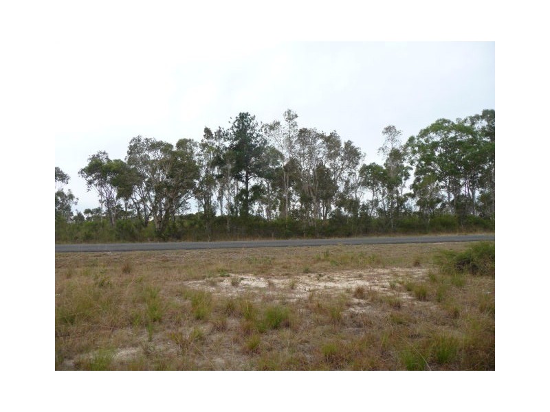 126 Bayside Road, Cooloola Cove QLD 4580