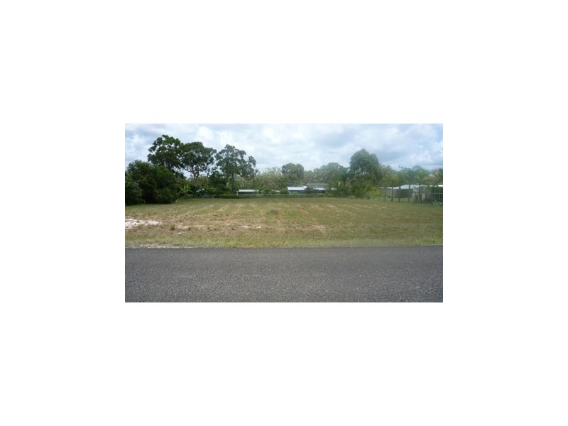 126 Bayside Road, Cooloola Cove QLD 4580
