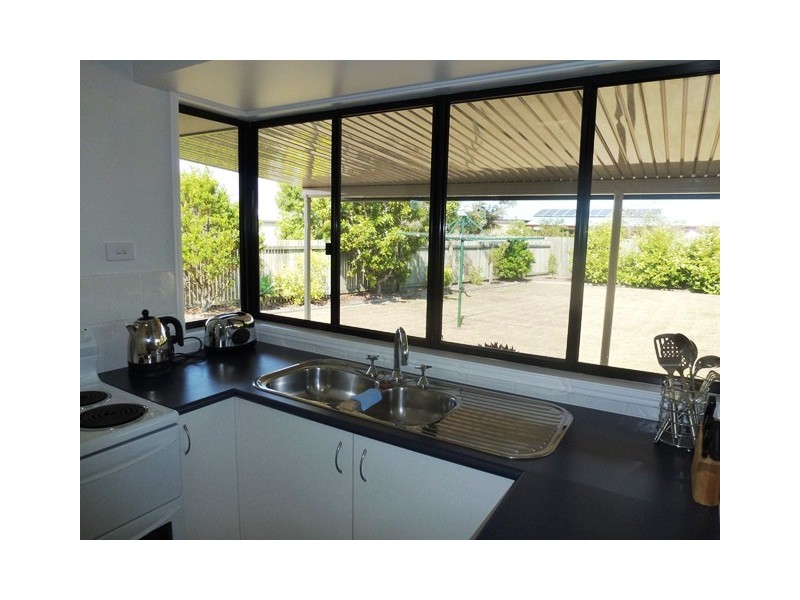 18 Acacia Crescent, Tin Can Bay QLD 4580