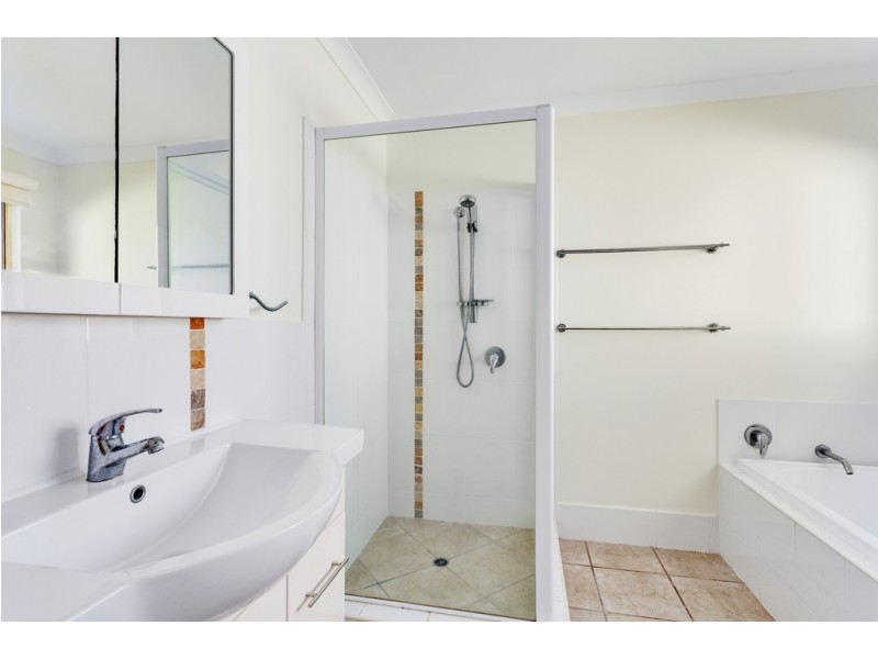 12 Kanimbla Avenue, Cooloola Cove QLD 4580