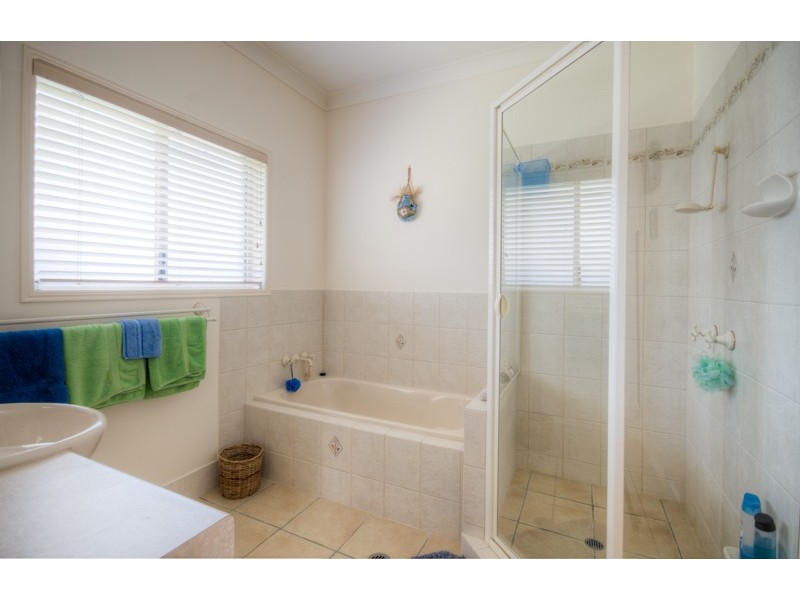 60 Esplanade, Tin Can Bay QLD 4580