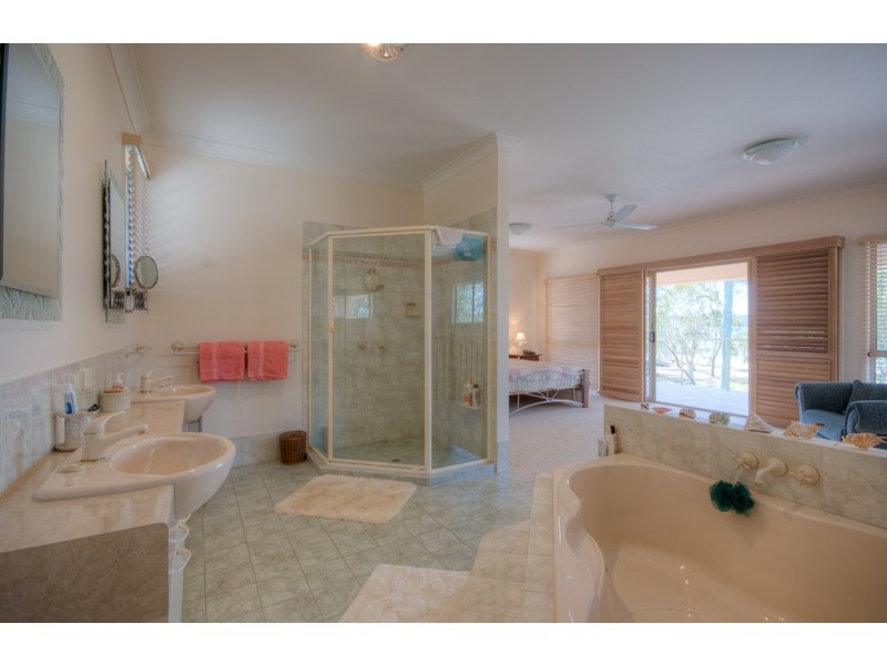 60 Esplanade, Tin Can Bay QLD 4580