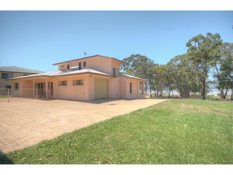 60 Esplanade, Tin Can Bay QLD 4580