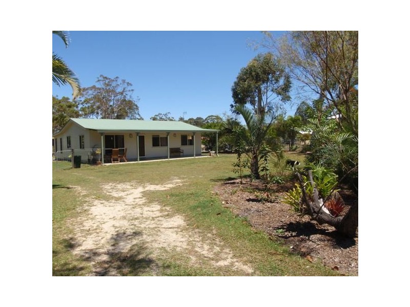 116 Bayside Road, Cooloola Cove QLD 4580