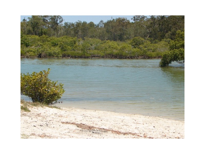 116 Bayside Road, Cooloola Cove QLD 4580