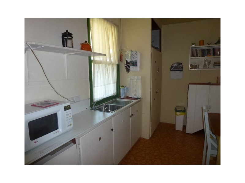 15 Squire Street, Tin Can Bay QLD 4580