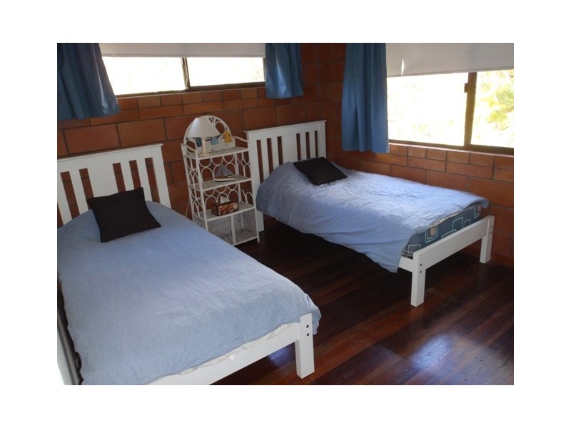 6 Squire Street, Tin Can Bay QLD 4580