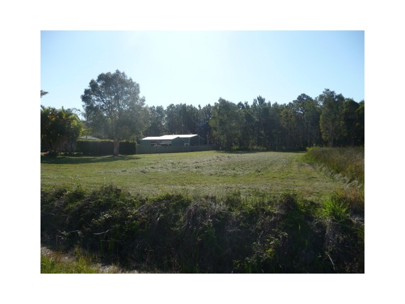 34 Endeavour Dr, Cooloola Cove QLD 4580