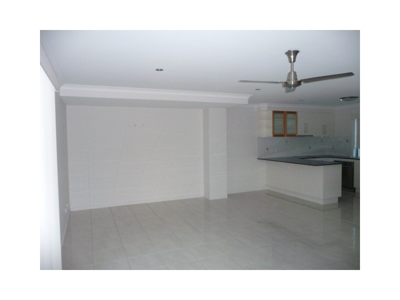 7/26 Esplanade, Tin Can Bay QLD 4580