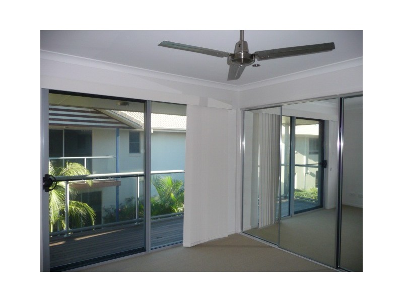 7/26 Esplanade, Tin Can Bay QLD 4580