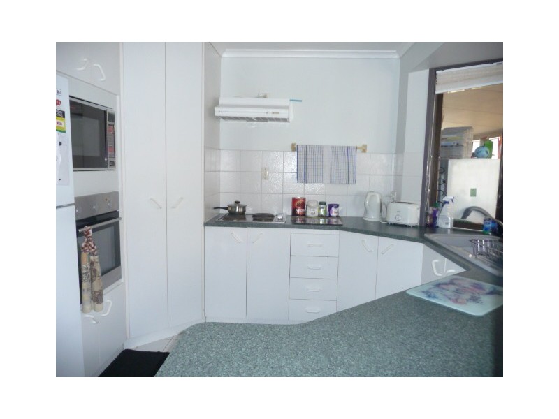 1 Barramundi St, Tin Can Bay QLD 4580