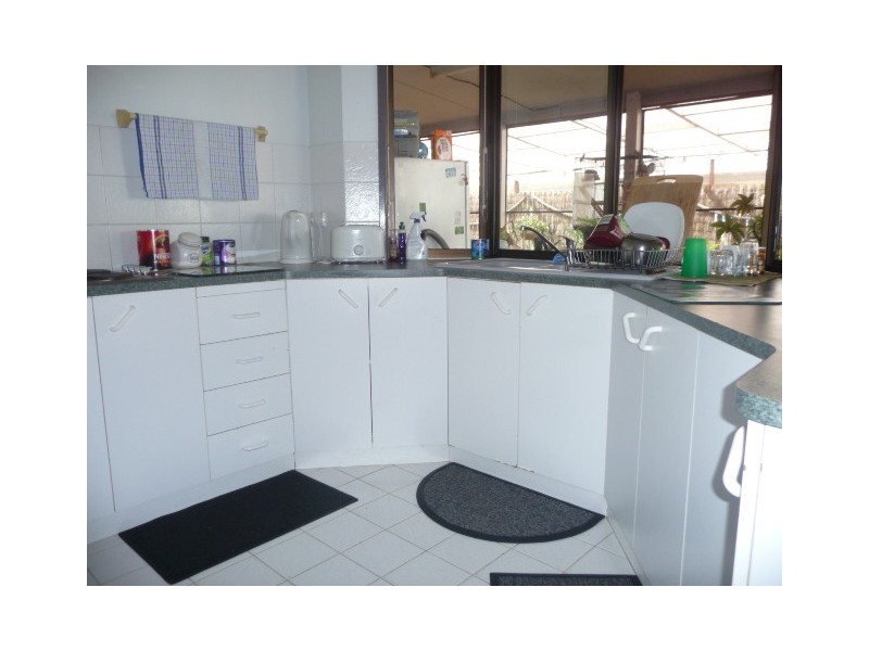 1 Barramundi St, Tin Can Bay QLD 4580