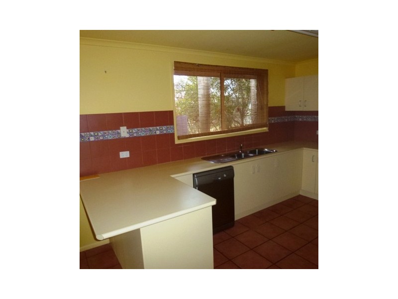 9 Salmon Street, Tin Can Bay QLD 4580