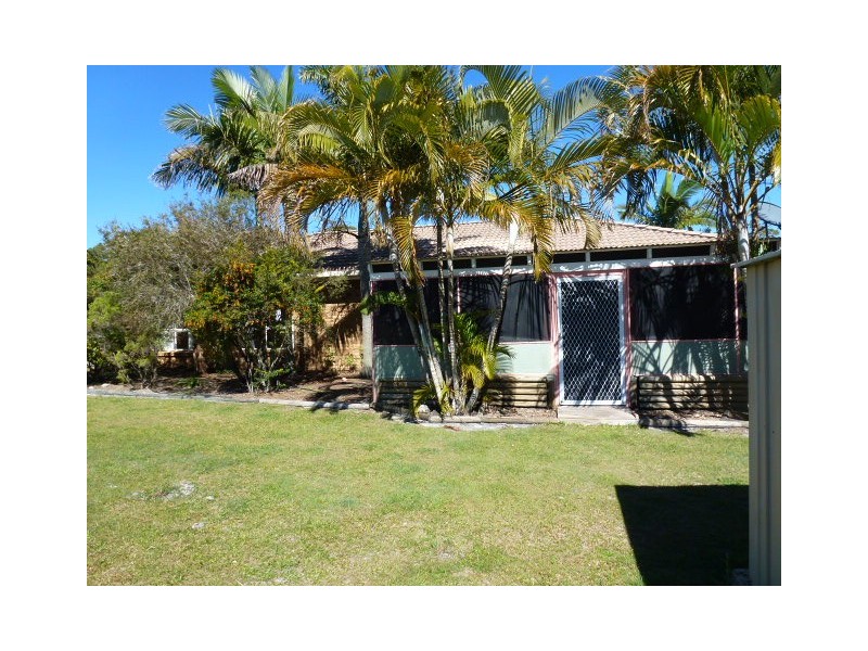 9 Salmon Street, Tin Can Bay QLD 4580