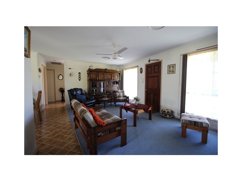 36 Drummer St, Tin Can Bay QLD 4580