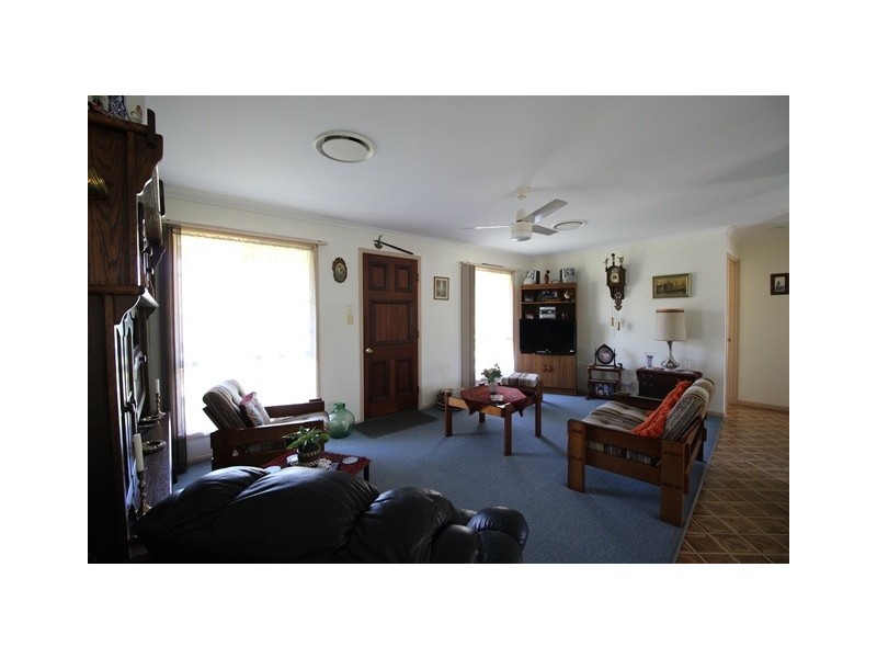 36 Drummer St, Tin Can Bay QLD 4580