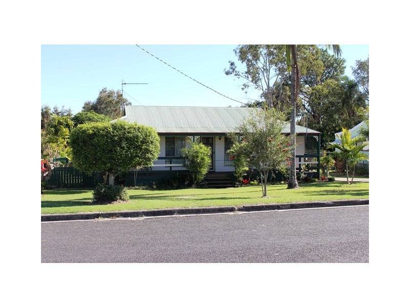 36 Drummer St, Tin Can Bay QLD 4580