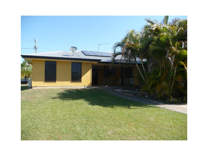 33 Golden Hind Ave, Cooloola Cove QLD 4580
