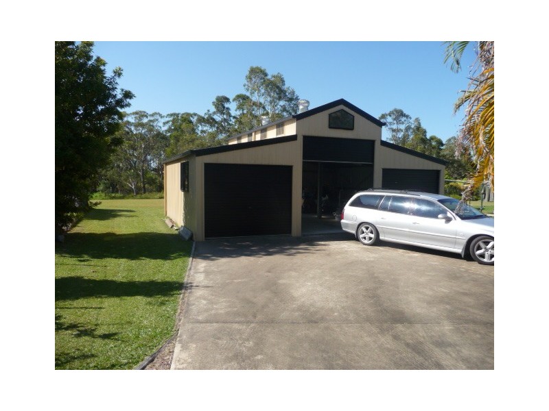 33 Golden Hind Ave, Cooloola Cove QLD 4580