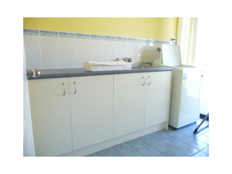 33 Golden Hind Ave, Cooloola Cove QLD 4580