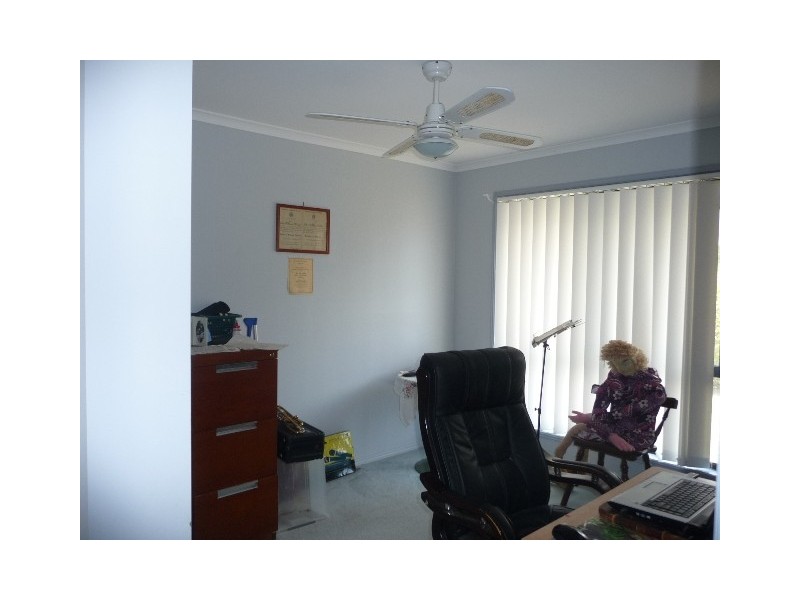 8 Canberra Ave, Cooloola Cove QLD 4580