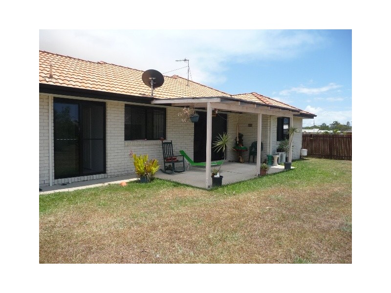 8 Canberra Ave, Cooloola Cove QLD 4580