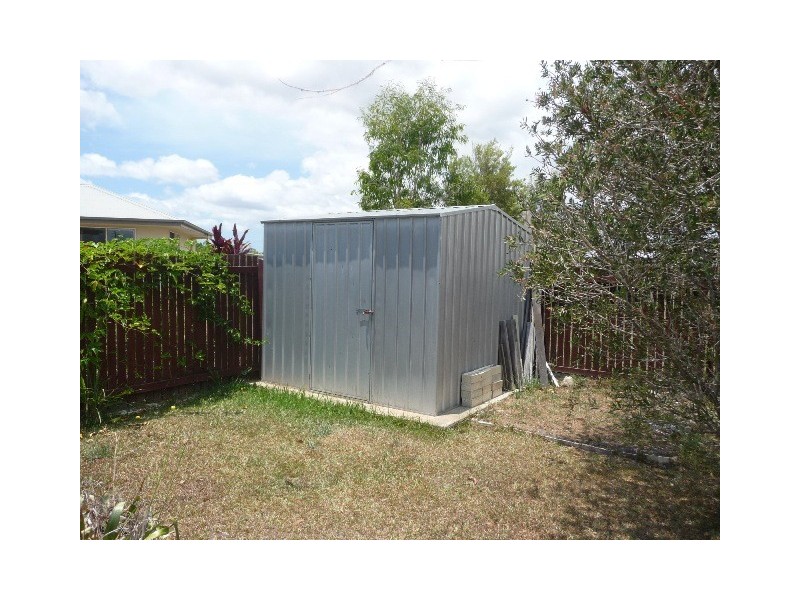 8 Canberra Ave, Cooloola Cove QLD 4580