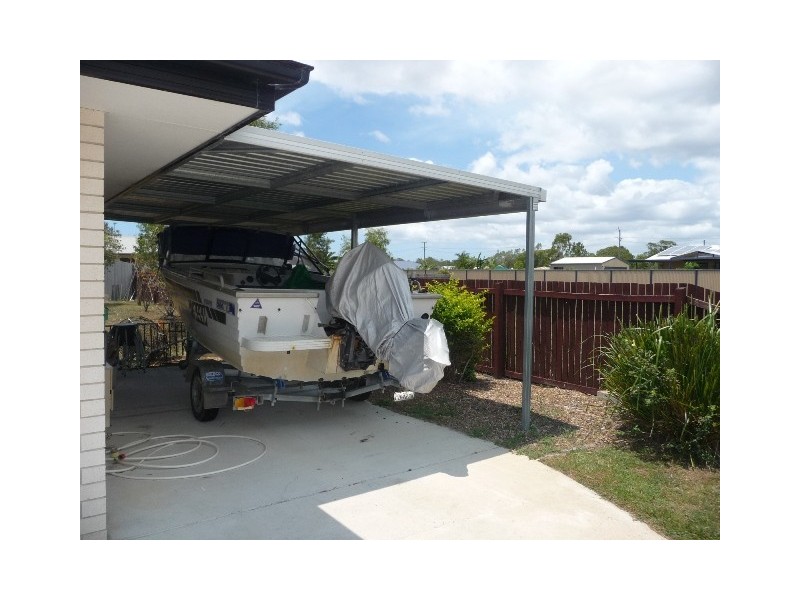 8 Canberra Ave, Cooloola Cove QLD 4580