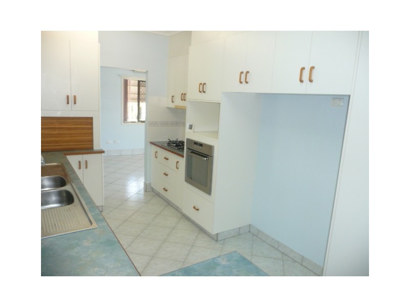 1 Edina Court, Cooloola Cove QLD 4580