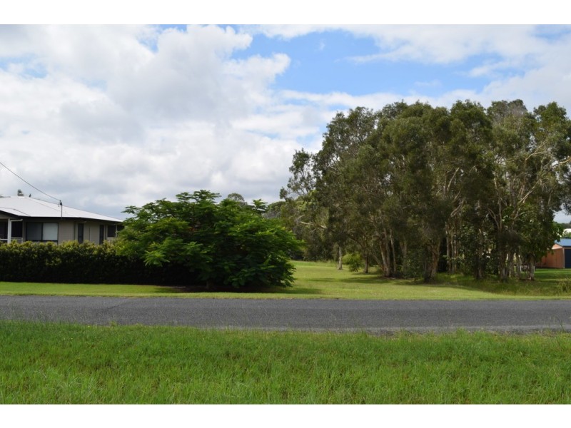 4 Roebuck St, Cooloola Cove QLD 4580