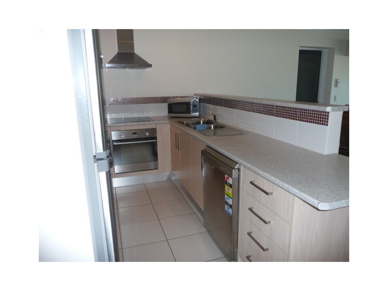 6 Unit 1 Gympie Rd, Tin Can Bay QLD 4580