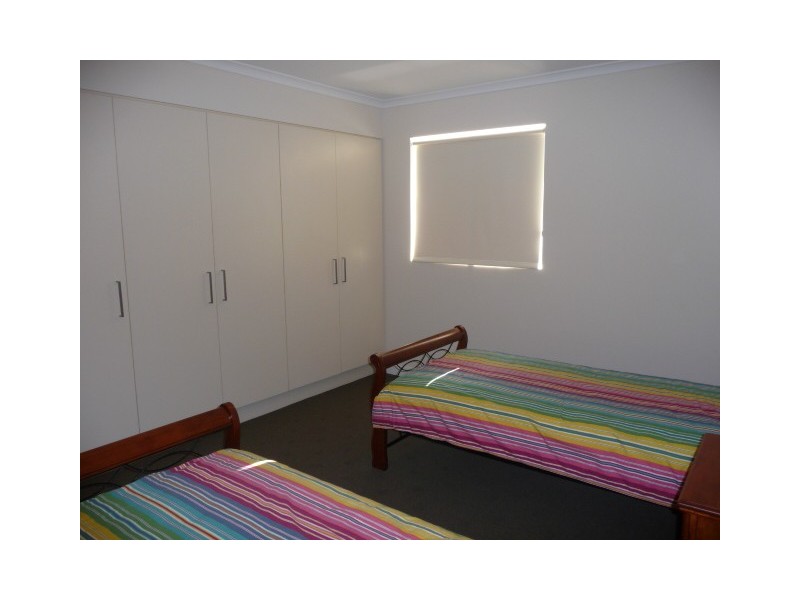6 Unit 1 Gympie Rd, Tin Can Bay QLD 4580