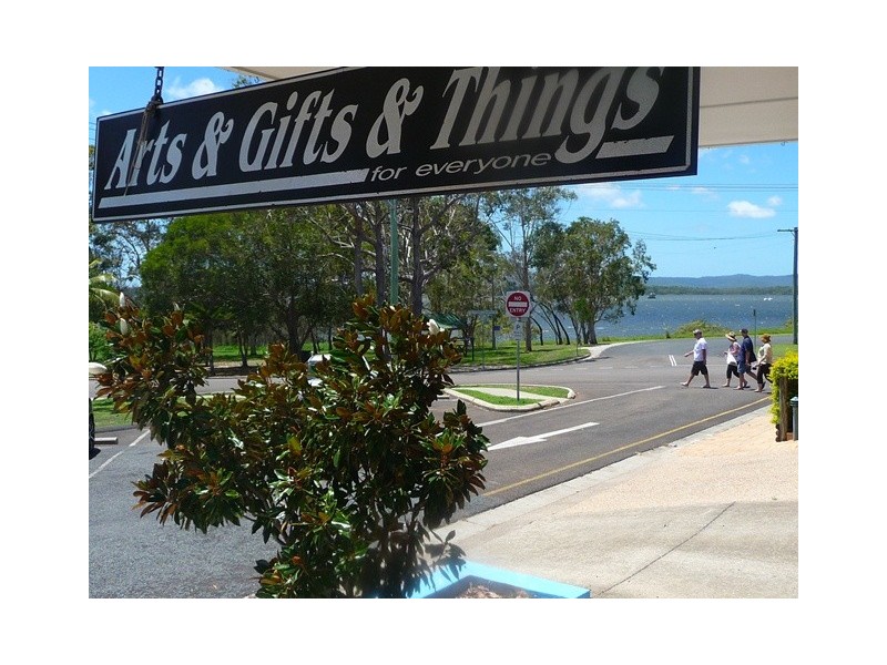 10 Jew Street, Tin Can Bay QLD 4580