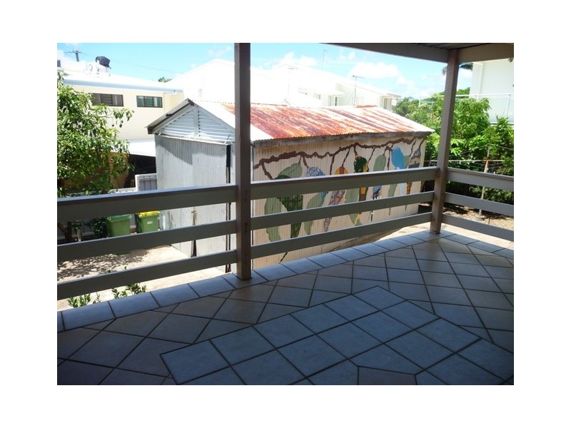 10 Jew Street, Tin Can Bay QLD 4580