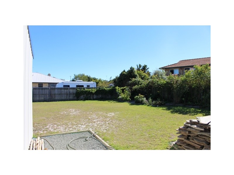 33 Acacia Crescent, Tin Can Bay QLD 4580