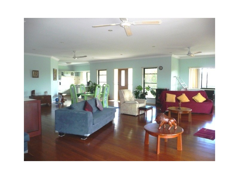 66 Bayside Rd, Cooloola Cove QLD 4580