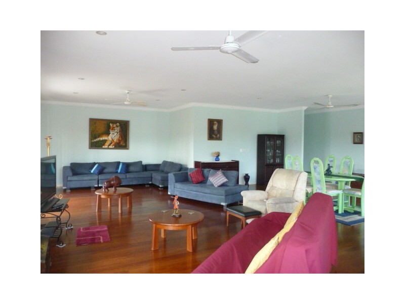 66 Bayside Rd, Cooloola Cove QLD 4580
