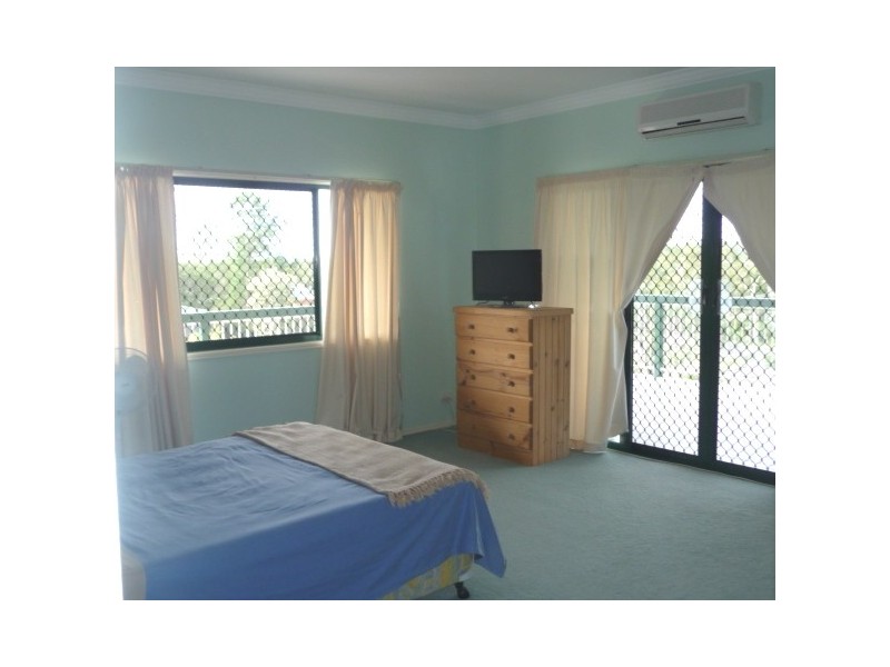 66 Bayside Rd, Cooloola Cove QLD 4580