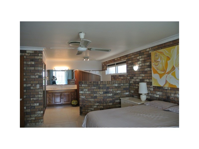 16 Esplanade, Tin Can Bay QLD 4580