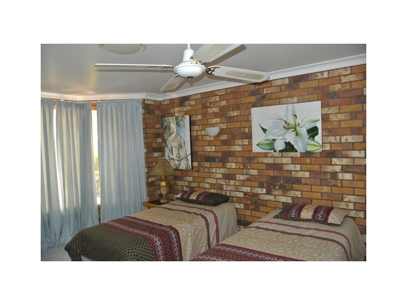 16 Esplanade, Tin Can Bay QLD 4580