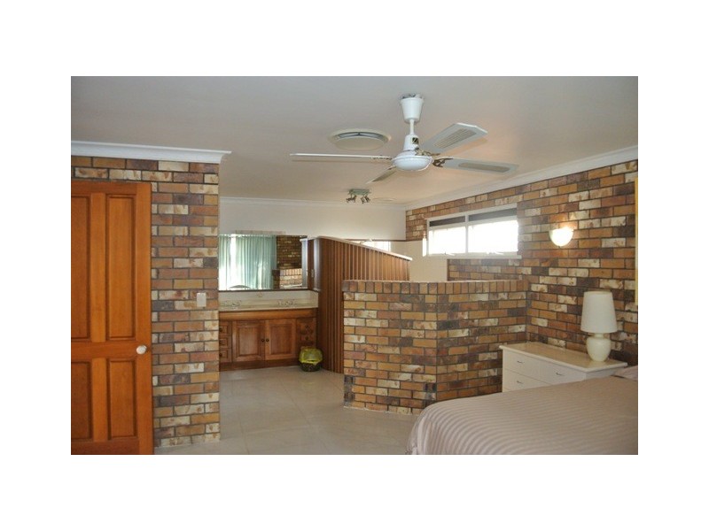 16 Esplanade, Tin Can Bay QLD 4580
