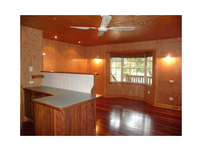 18 Challenger Court, Cooloola Cove QLD 4580