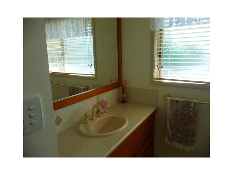 5 Sweetlip Circle, Tin Can Bay QLD 4580