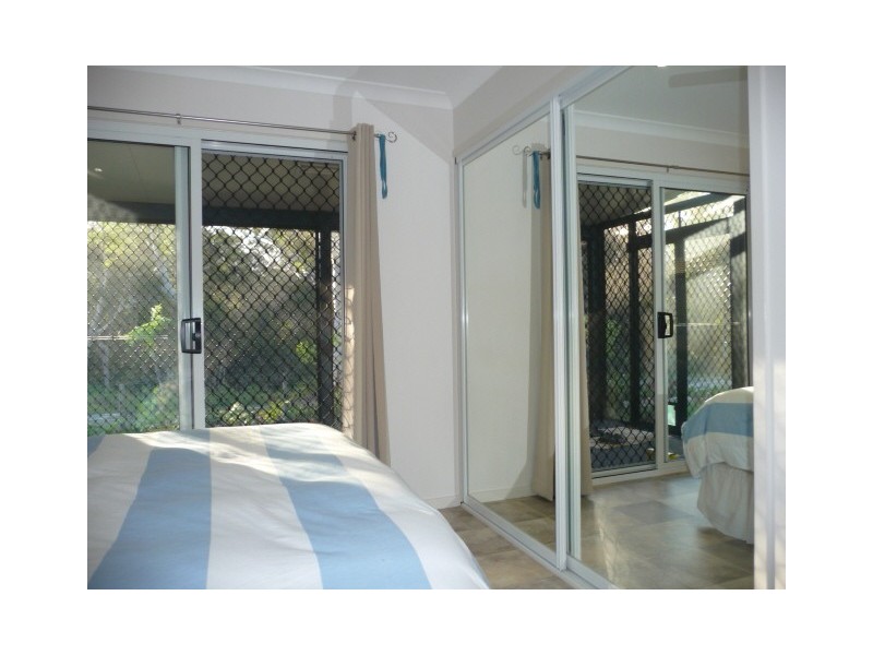 156 Queen Elizabeth Dr, Cooloola Cove QLD 4580