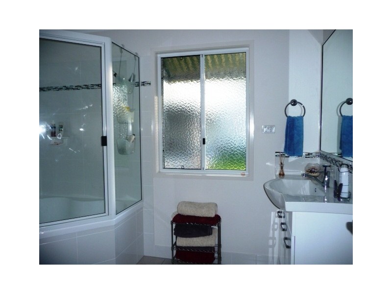 156 Queen Elizabeth Dr, Cooloola Cove QLD 4580