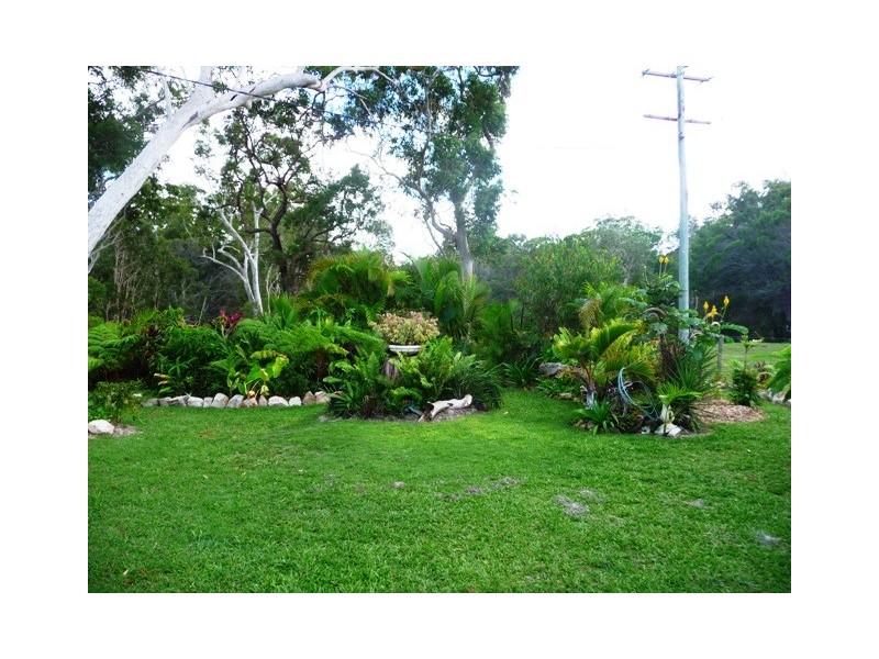 156 Queen Elizabeth Dr, Cooloola Cove QLD 4580