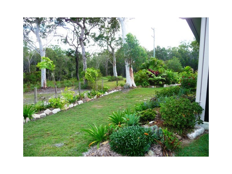 156 Queen Elizabeth Dr, Cooloola Cove QLD 4580