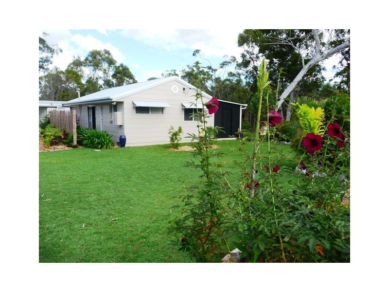 156 Queen Elizabeth Dr, Cooloola Cove QLD 4580