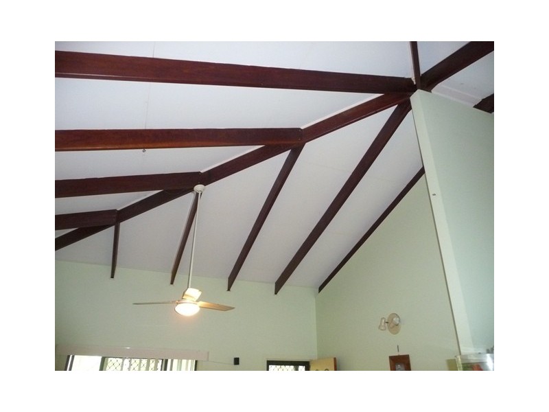 27 Ark Royal Dr, Cooloola Cove QLD 4580