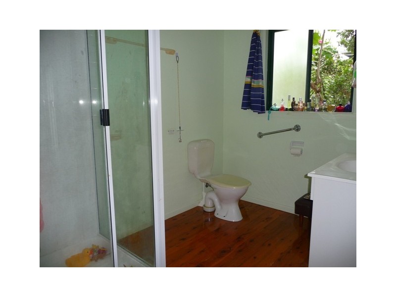 27 Ark Royal Dr, Cooloola Cove QLD 4580